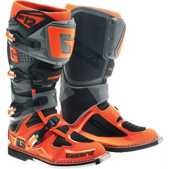 Sg 12 Boots Orange Sz 10