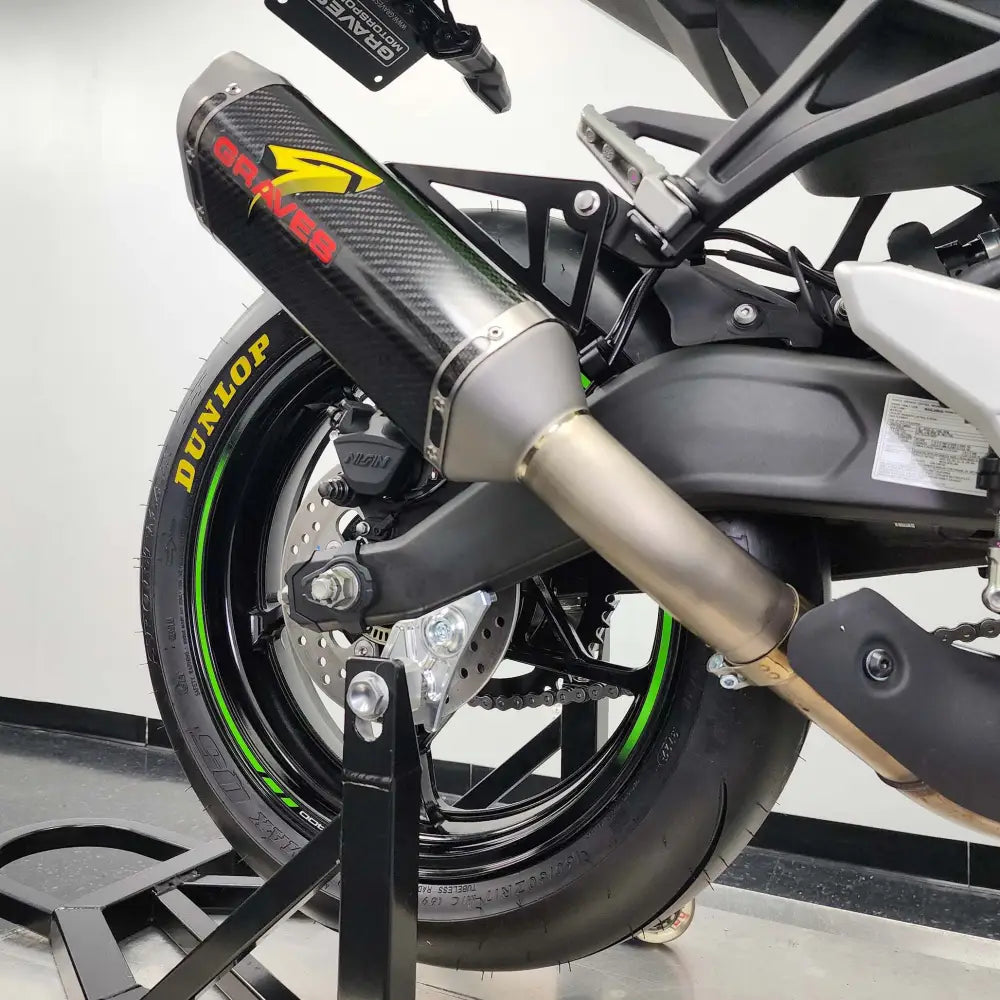 Kawasaki ZX-4RR Cat-Back Slip-on Carbon Exhaust - Parts
