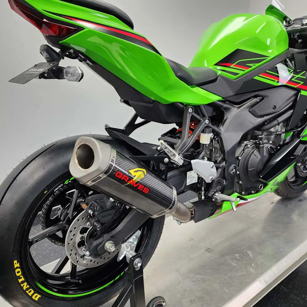 Kawasaki ZX-4RR Cat-Back Slip-on Carbon Exhaust - Parts