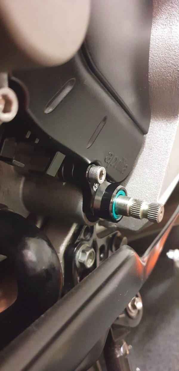 Racetorx Aprilia GEN1 RSV, Mille, GEN2 RSVR, Tuono R & Falco gear shift support