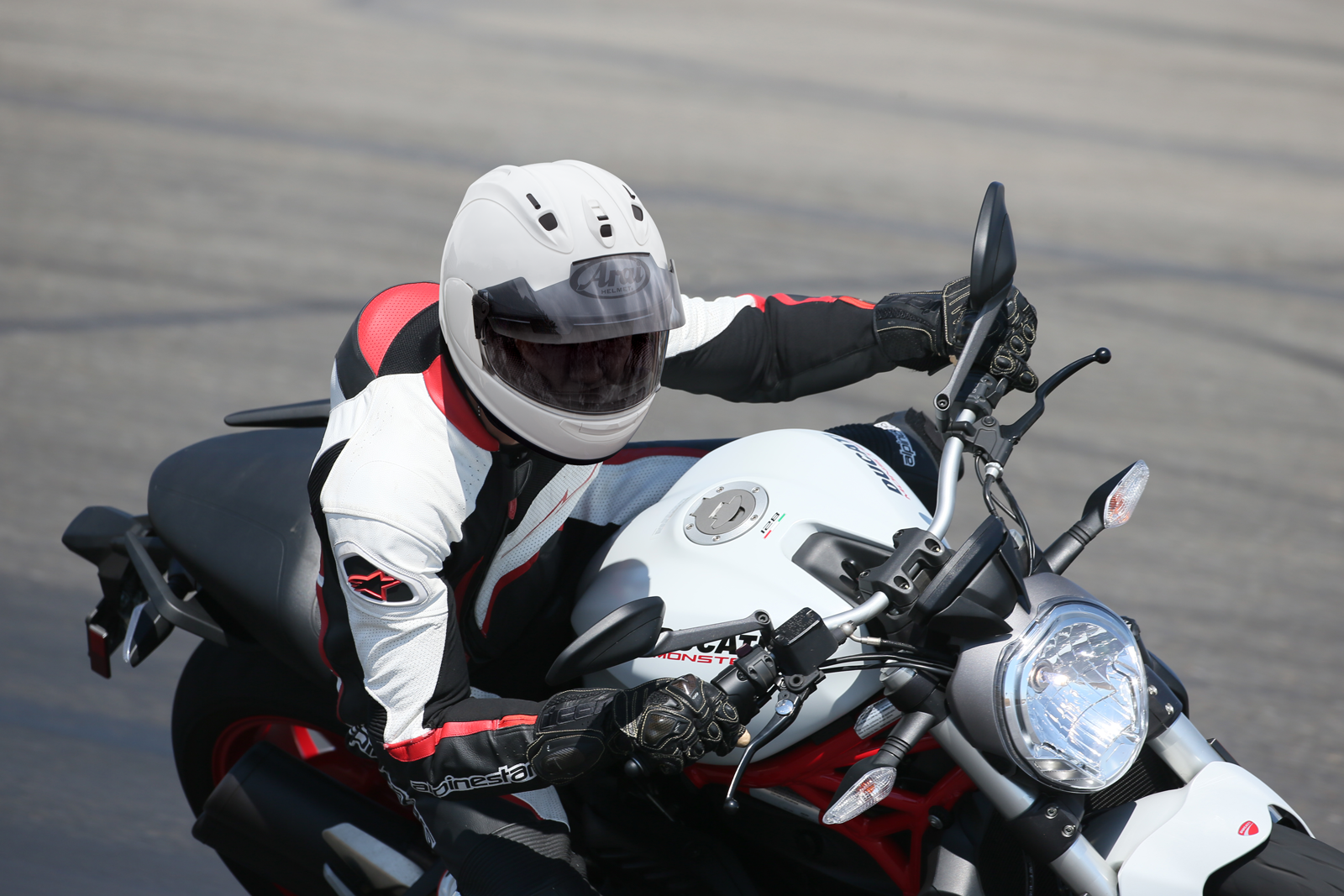 Arai Corsair-X White Full Face Helmet | XS-2XL