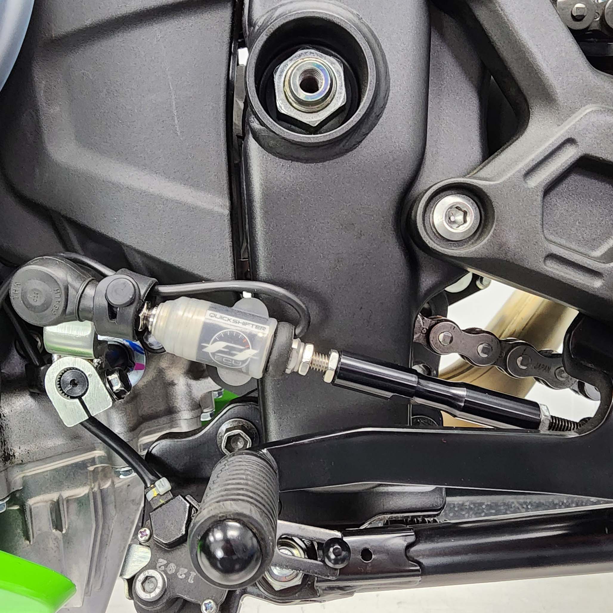 FTEcu Kawasaki ZX-4RR GP Shifter Kit