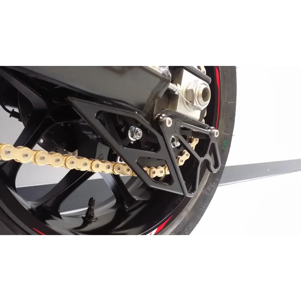 Attack Performance Lift Mount - Sprocket Guard Kit Yamaha YZF R1 15 - R6 17- - Chain & Sprocket Kits