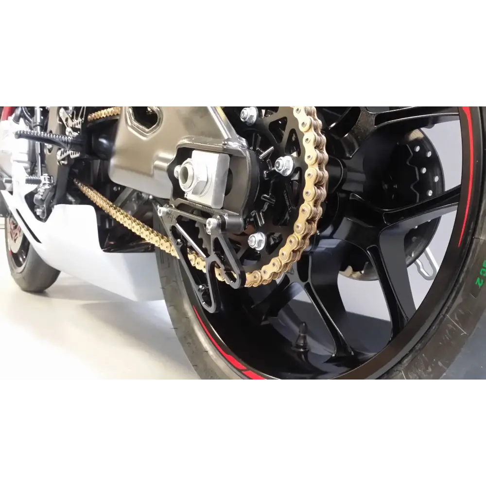 Attack Performance Lift Mount - Sprocket Guard Kit Yamaha YZF R1 15 - R6 17- - Chain & Sprocket Kits