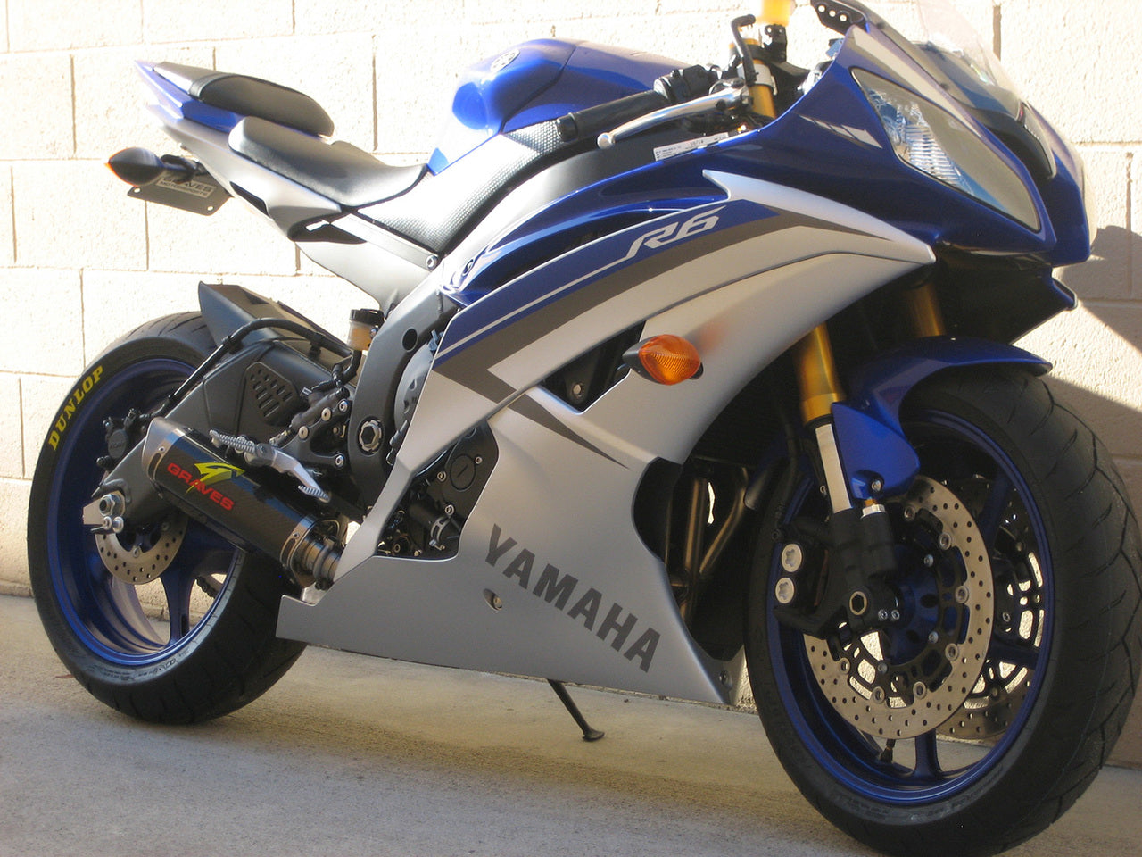 Graves Motorsports Yamaha R6 Cat-Back Slip-on Carbon Exhaust