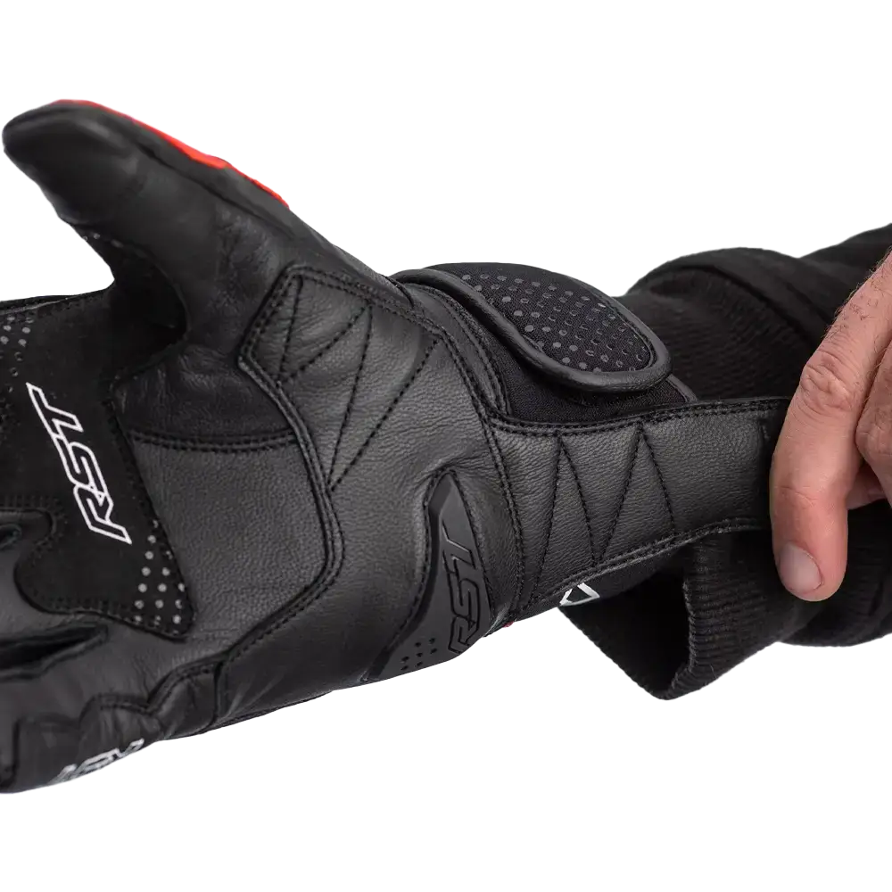 Freestyle 2 Ce Glove Black/Red/White Sm