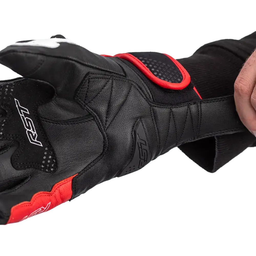Freestyle 2 Ce Glove Black/Red/White Sm