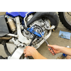 H D Clutch Holding Tool