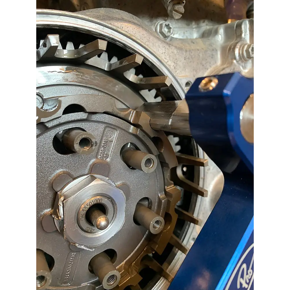 H D Clutch Holding Tool