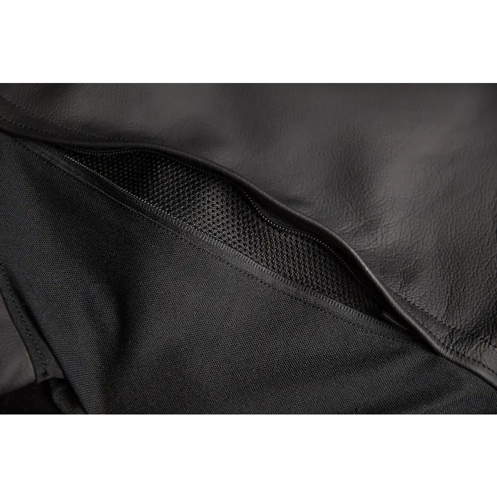 ICON Motorhead3* Jacket - Black - Small 2810-3854