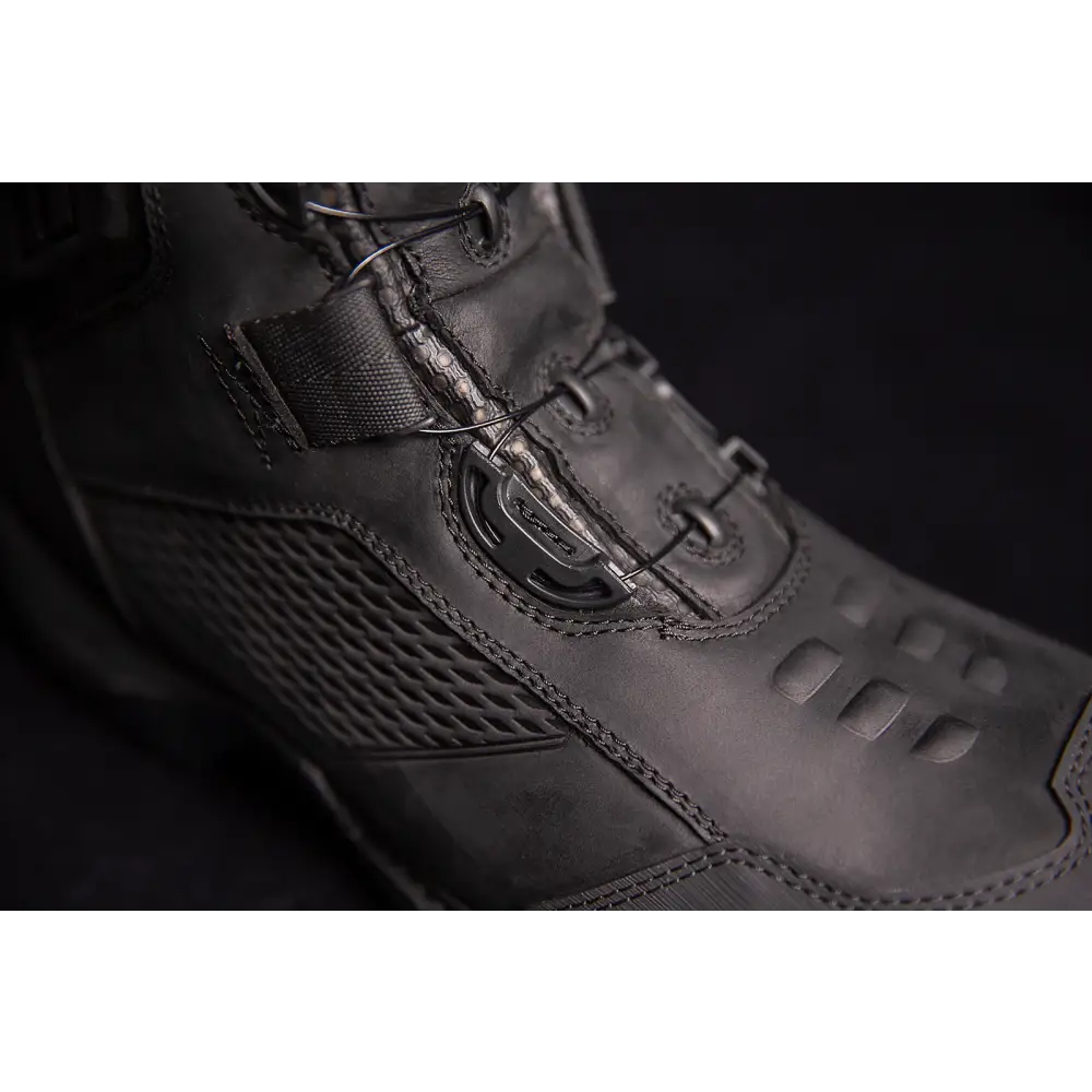 ICON Stormhawk Boots - Black - Size 8 3403-1150