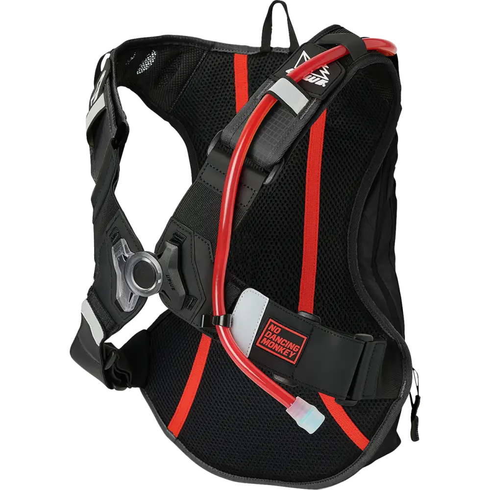 USWE Outlander Hydration Pack - 9L - Black 209077001