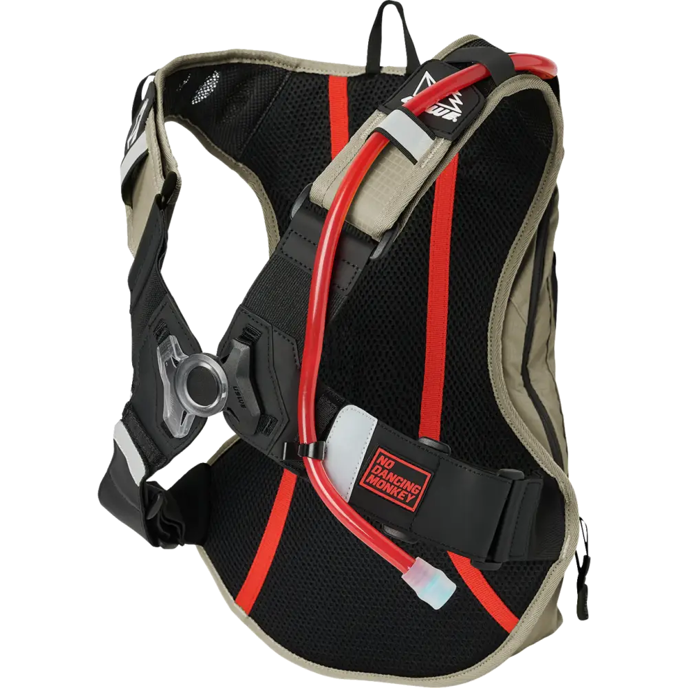 USWE Outlander Hydration Pack - 9L - Sand 209077021